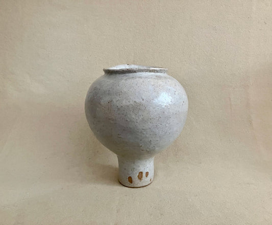 Round Vase with Tall Foot (white)