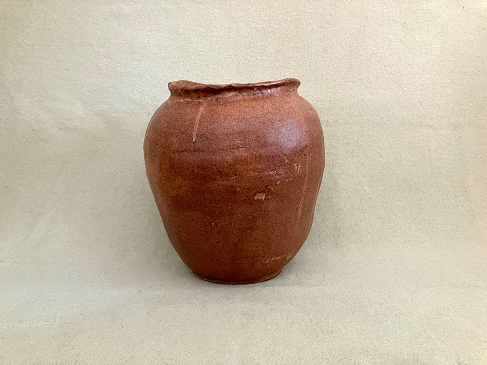 Elongated Vase, Smiling (red)