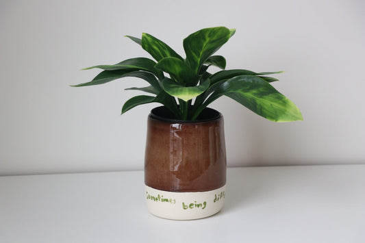 Be Different Pot