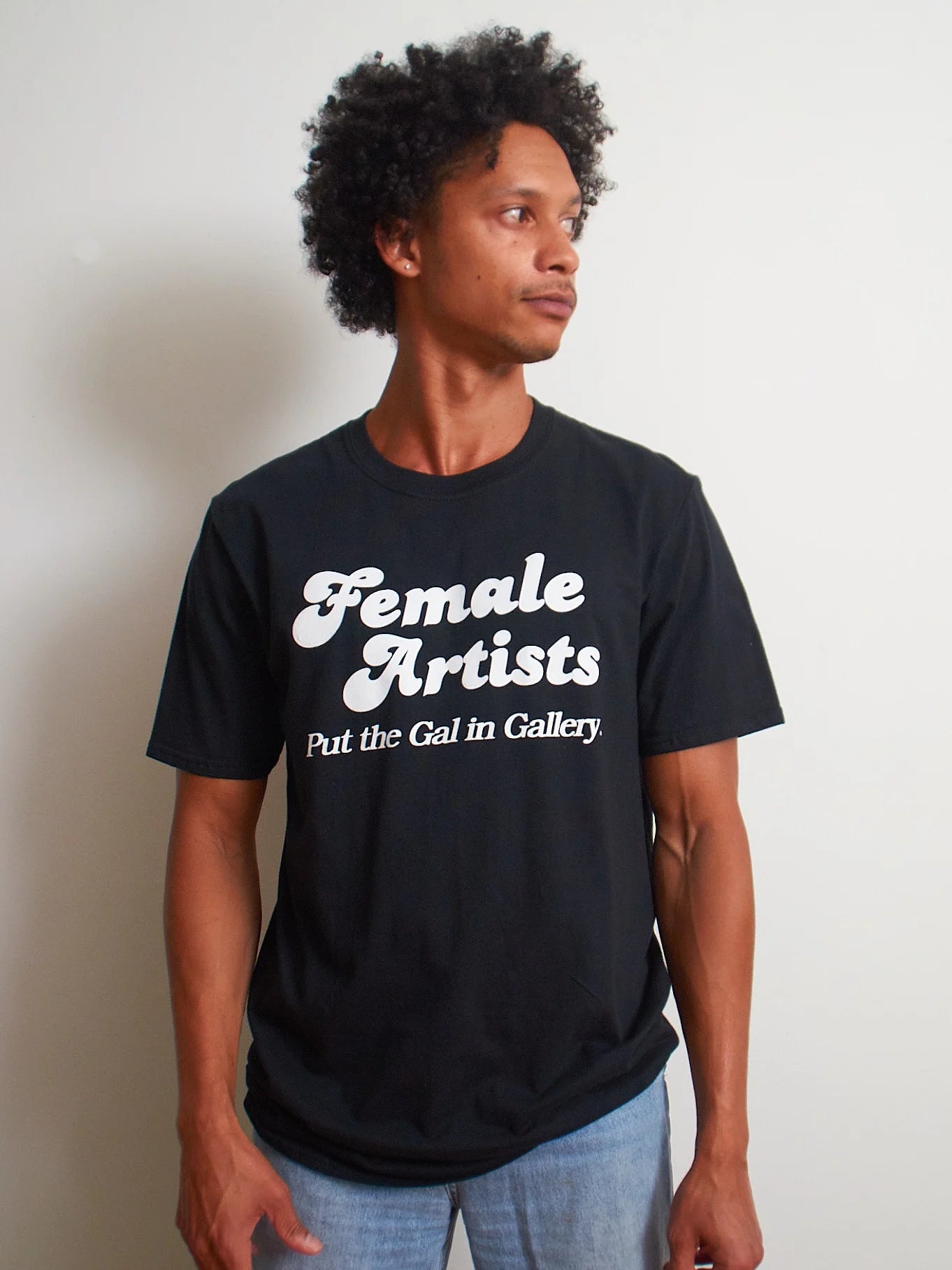 Gal in Gallery - T-shirt (black)