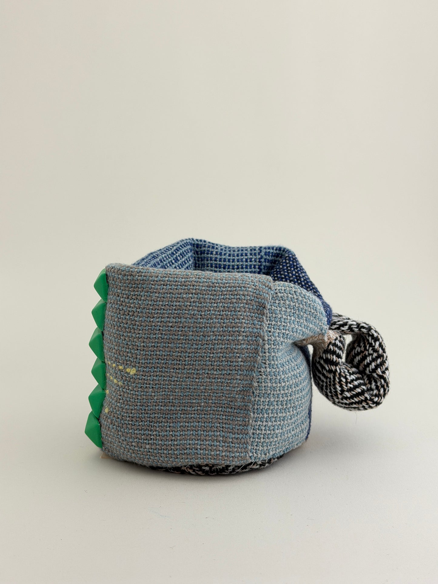 Home NON Sense blue mug