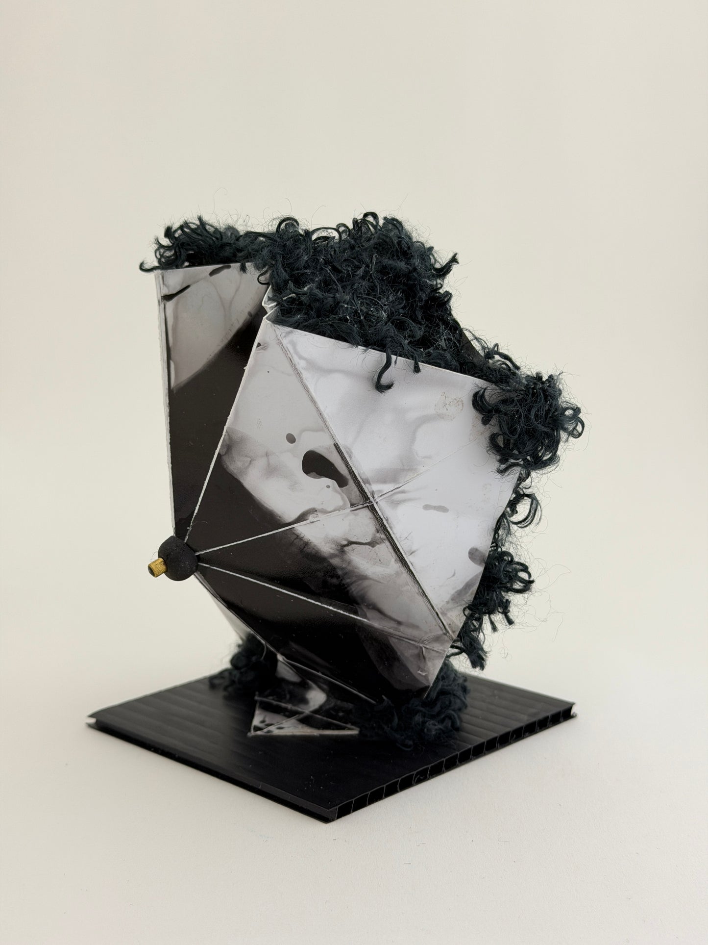 Maquette_Fold2_Howl