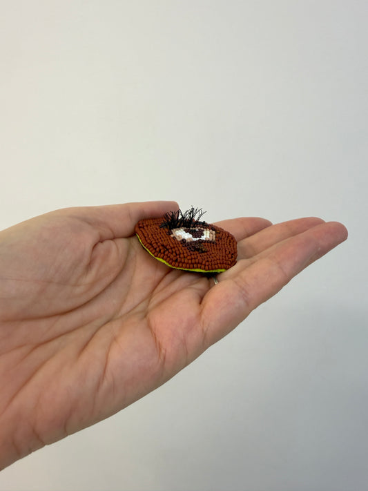 Eye Brooch (lashes)