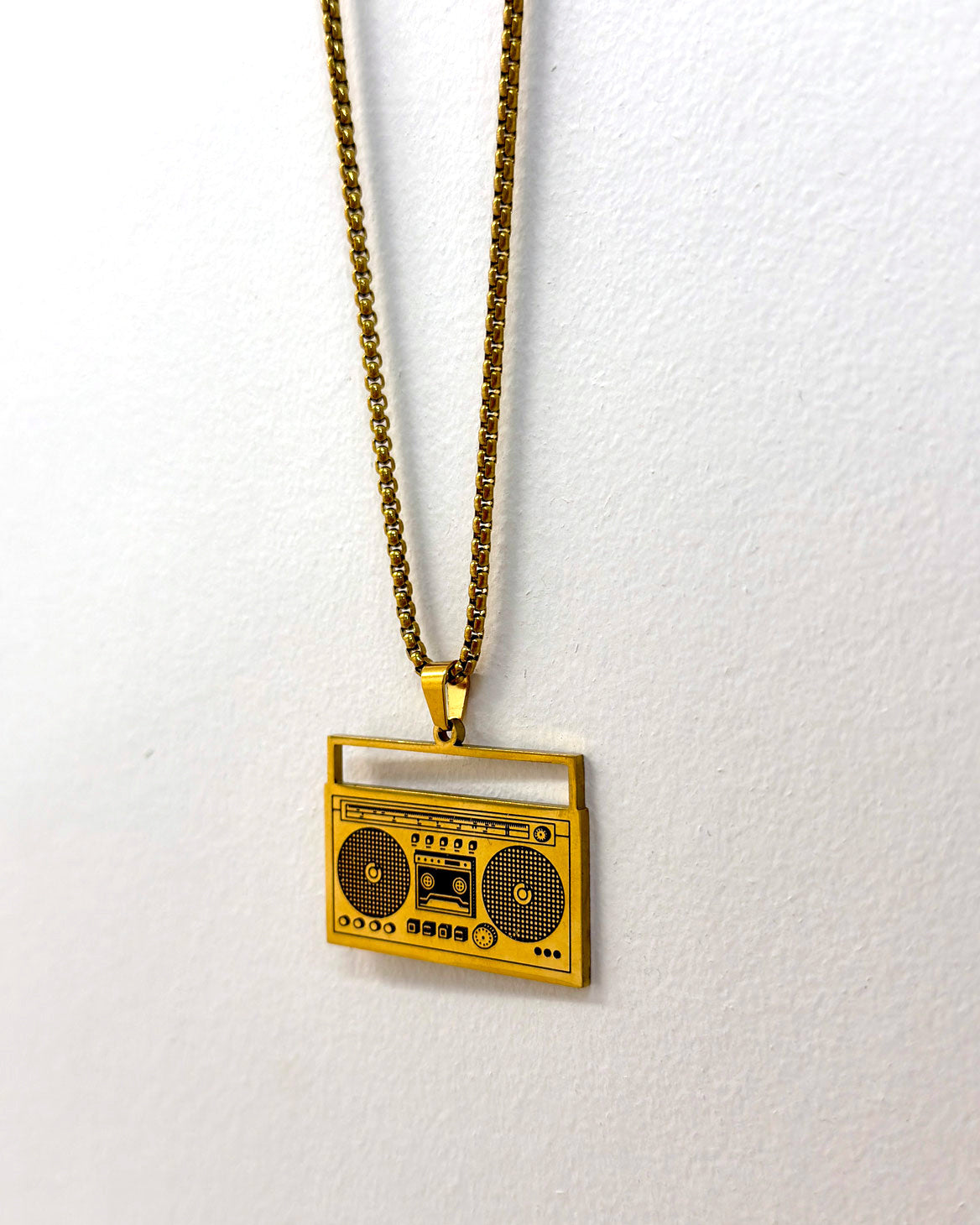 Ghetto Blaster necklace - gold