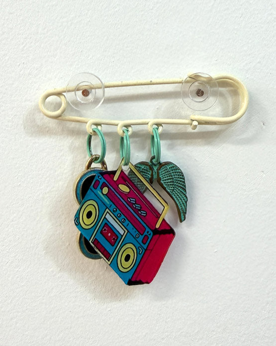Ghetto Blaster Brooch - cream