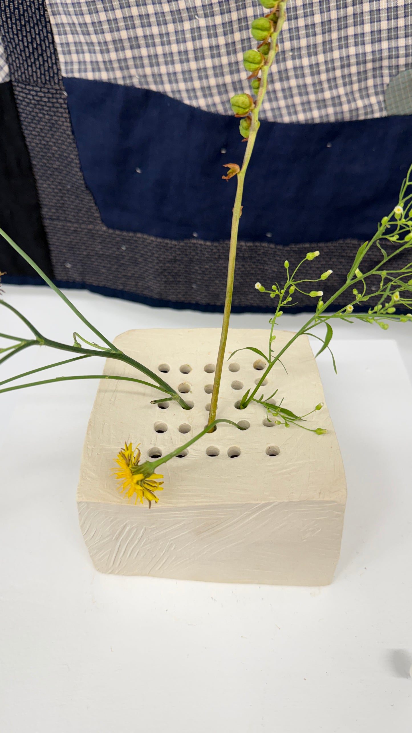 Flower Frog Vase (Tofu)