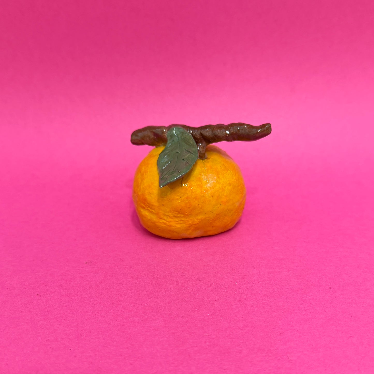 Mandarine with Leaf