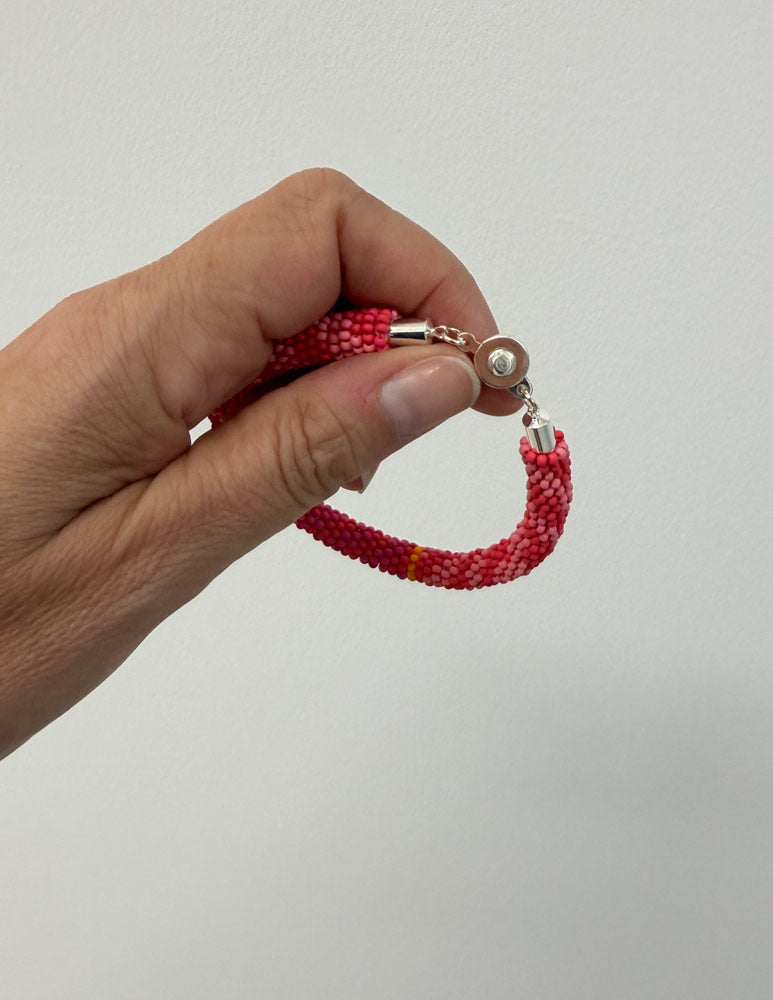 Bead rope bracelet - pink