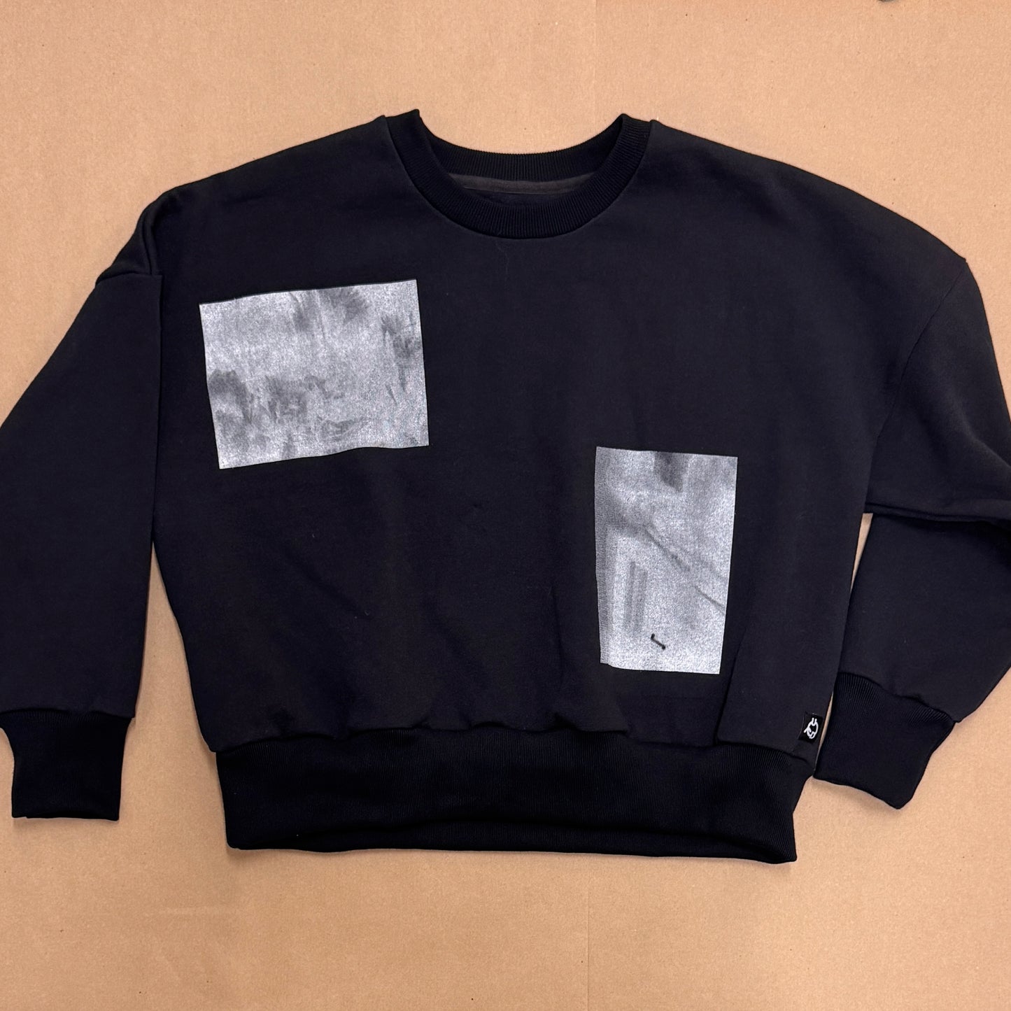 Uni Design / Laura Clark Collab sweatshirt - black