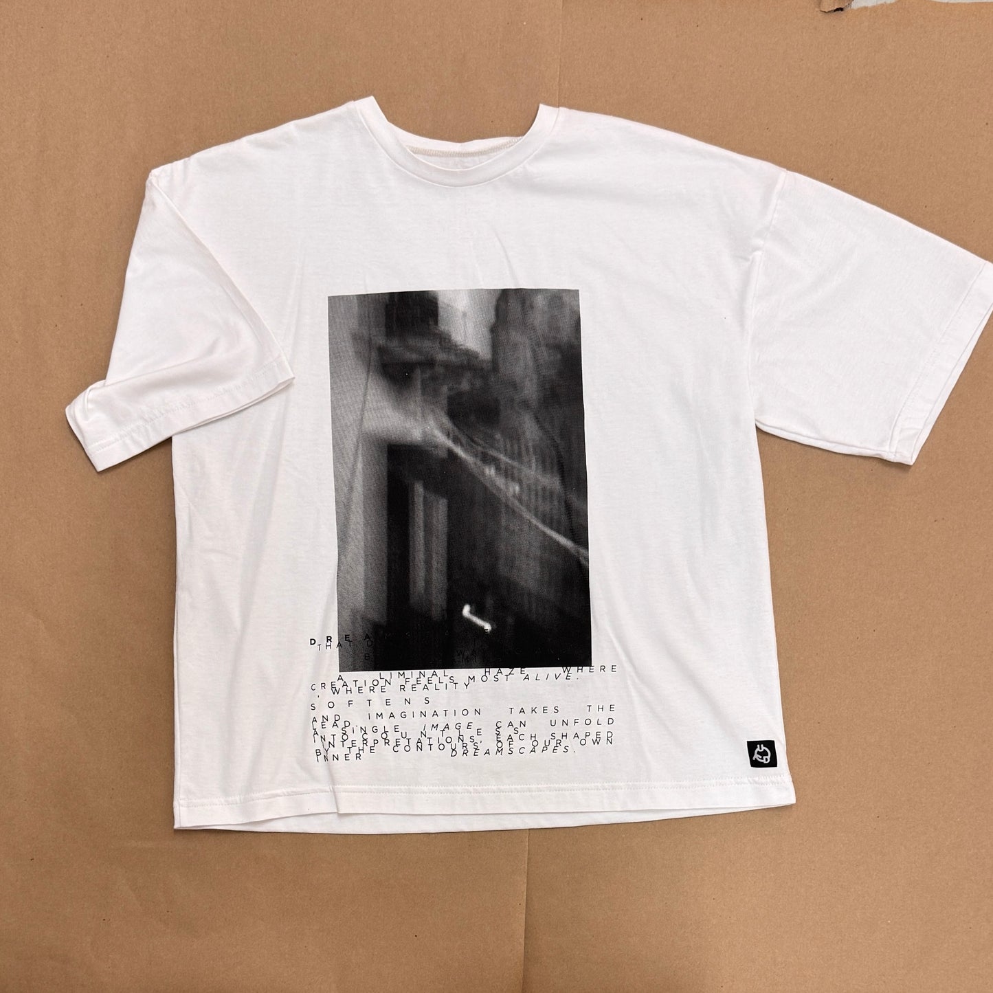 Uni Design / Laura Clark Collab tee - white